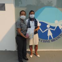 Voluntários de Ladário produzem máscaras para a Família Naval